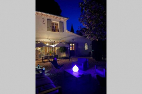La Salamandre de Grimaud - Grande maison de campagne au cœur d'un hameau.